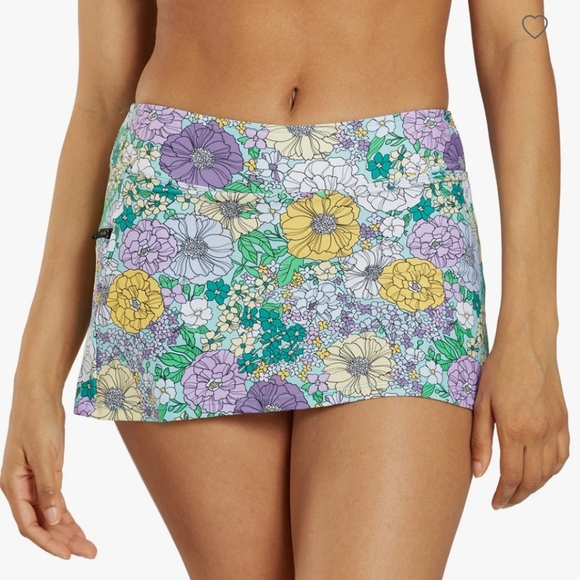 🏊‍♀️🏄‍♀️ SPORTI Active Bondi 2 Piece Swim Skort &High Neck Top in Bondi Floral - Picture 2 of 16